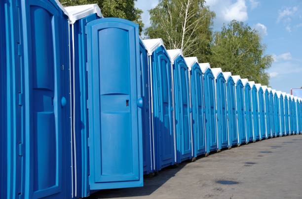 Best Portable bathroom rental  in Chamberlain, SD